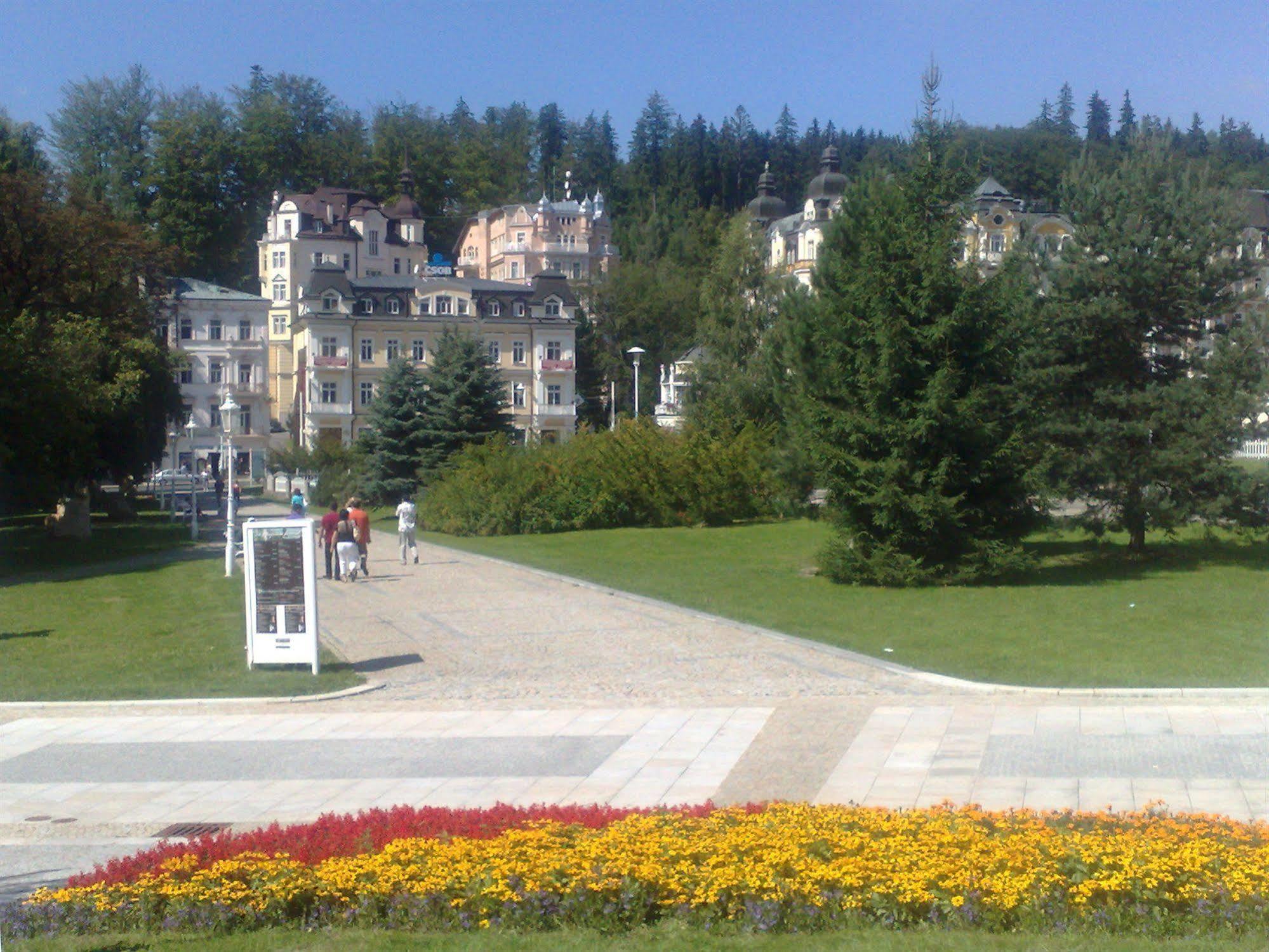 Apartments Central Park Marienbad Екстер'єр фото